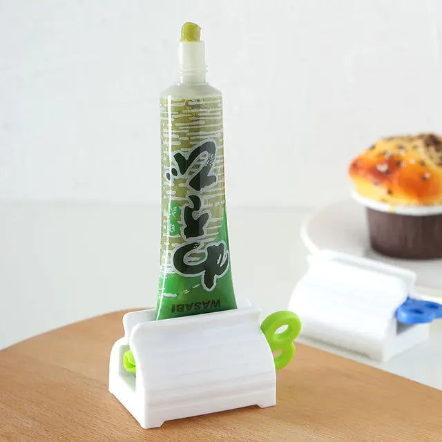 Toothpaste Squeezer Rolling Tube